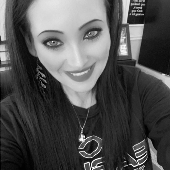 Meet your Posher, Tanya - Picture 10 of 15